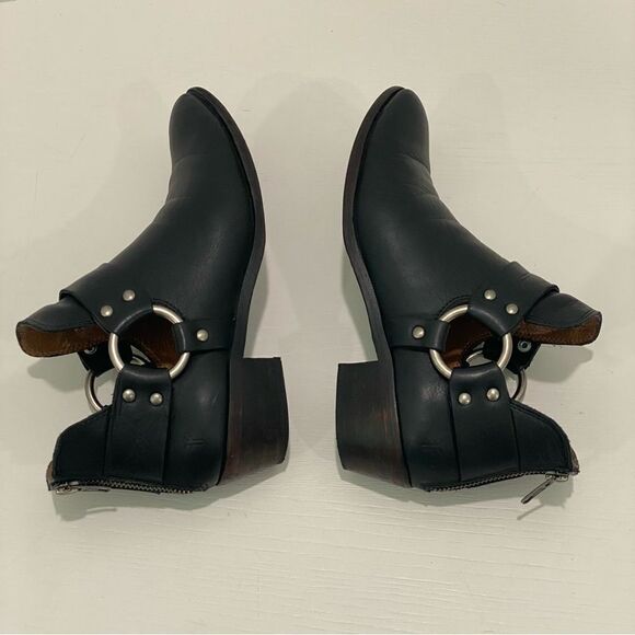 Frye Ray Harness Back Zip Black Size 7.5 Stacked Block Heel - Picture 9 of 17